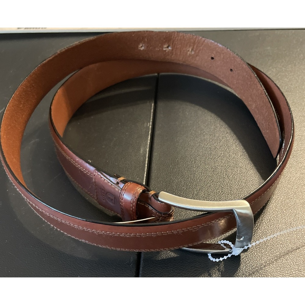 Fossil Mens 40 Belt Brown Full Grain Cowhide Leather MB4239 222 40 Stitch Detail